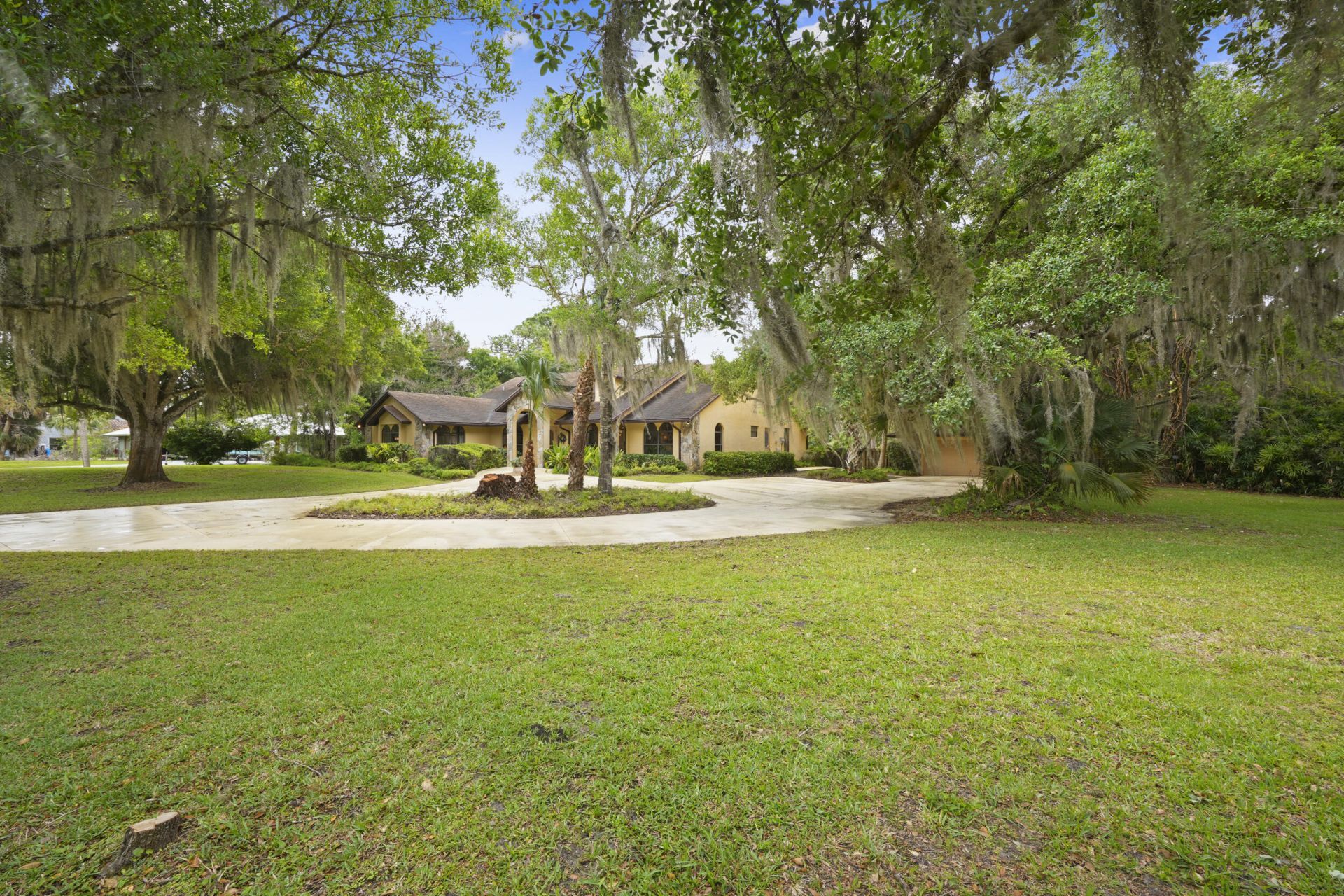 197 Tumblin Kling Road, Fort Pierce, FL 34982 Photo