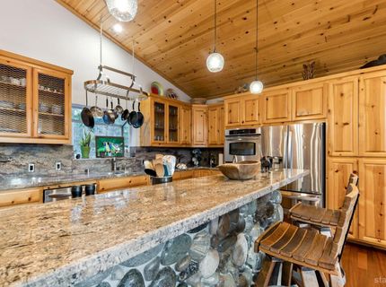 693 Patricia Lane, South Lake Tahoe, CA 96150 Photo