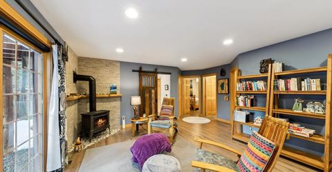 693 Patricia Lane, South Lake Tahoe, CA 96150 Photo