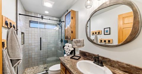 693 Patricia Lane, South Lake Tahoe, CA 96150 Photo