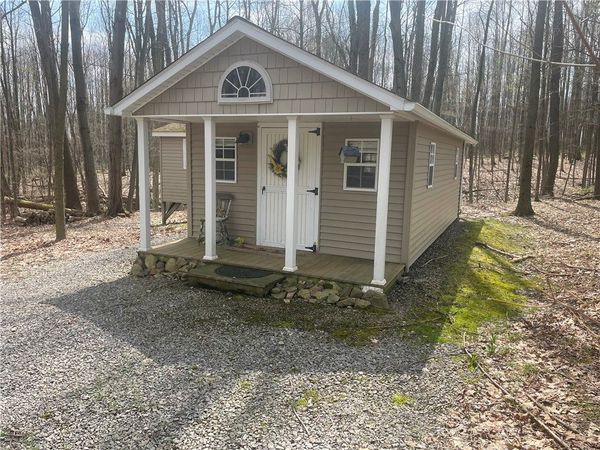 20 Hickory Road, Greenville, PA 16125