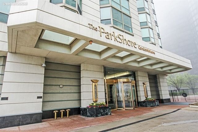 195 N Harbor Drive, Unit 3207, Chicago, IL 60601 Main Photo