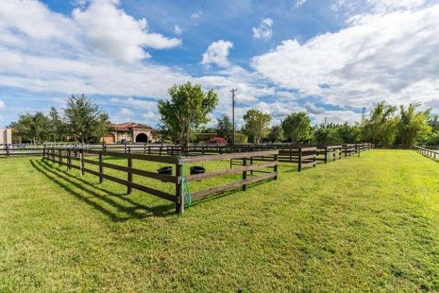 15722 Sunnyland Ln, Wellington, FL 33414 Photo