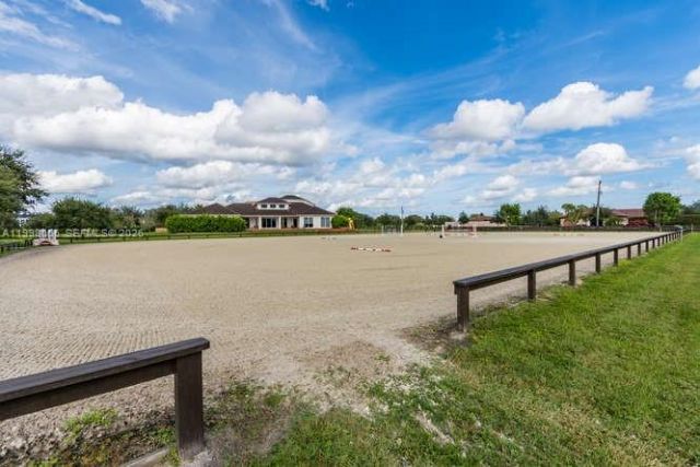 15722 Sunnyland Ln, Wellington, FL 33414 Photo