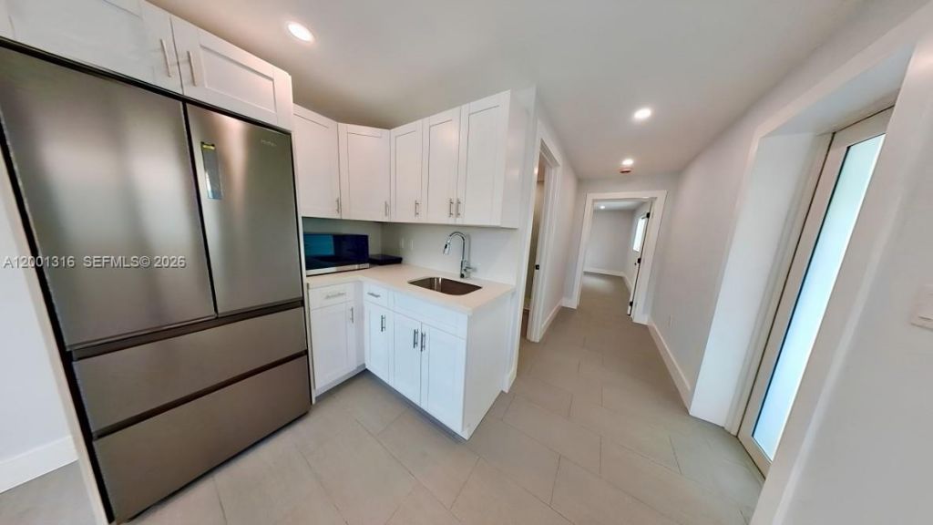 130 W 57th St, Unit SIDE, Hialeah, FL 33012 Photo