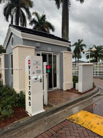 8620 SW 212th St, Unit 103, Cutler Bay, FL 33189 Photo