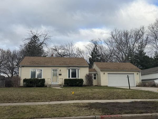 5643 N 66th STREET, Milwaukee, WI 53218