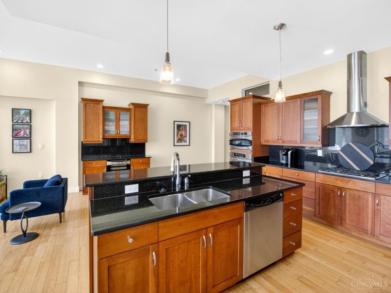 15 W 4th Street, Unit 504, Cincinnati, OH 45202 Photo 12