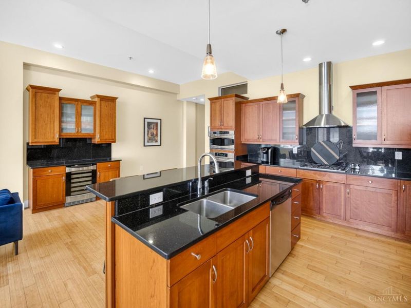 15 W 4th Street, Unit 504, Cincinnati, OH 45202 Photo 15