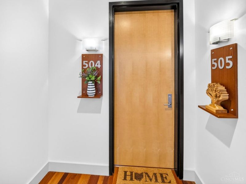 15 W 4th Street, Unit 504, Cincinnati, OH 45202 Photo 2