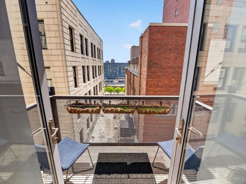 15 W 4th Street, Unit 504, Cincinnati, OH 45202 Photo 21