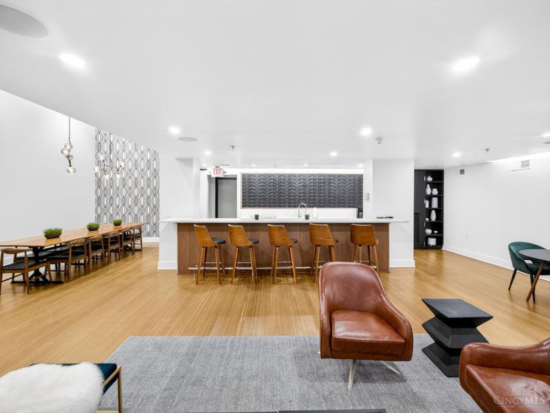 15 W 4th Street, Unit 504, Cincinnati, OH 45202 Photo 50