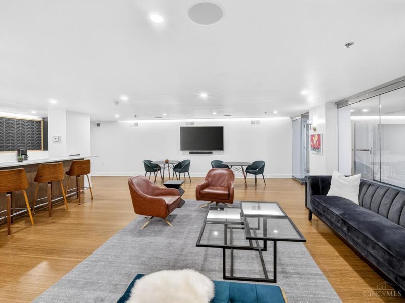 15 W 4th Street, Unit 504, Cincinnati, OH 45202 Photo 52