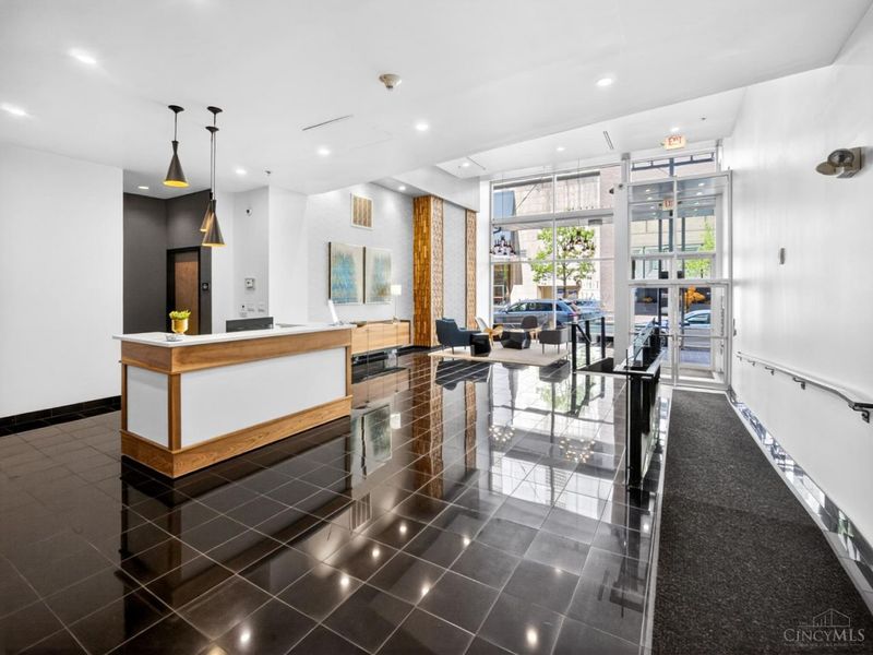 15 W 4th Street, Unit 504, Cincinnati, OH 45202 Photo 57