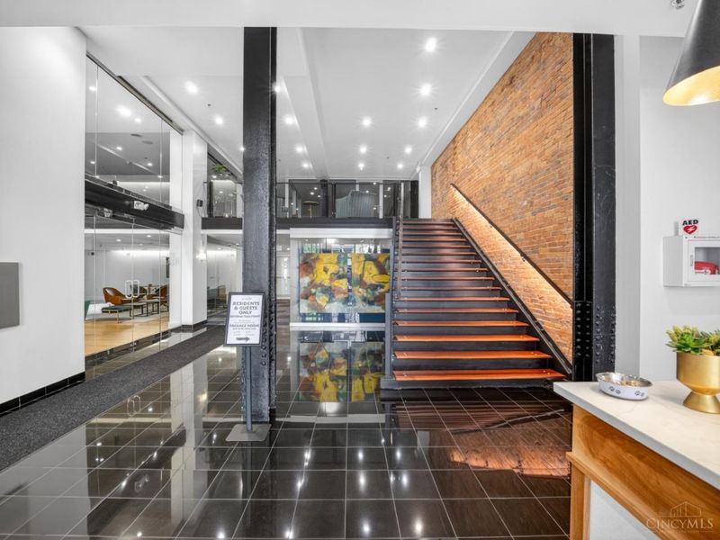 15 W 4th Street, Unit 504, Cincinnati, OH 45202 Photo 60