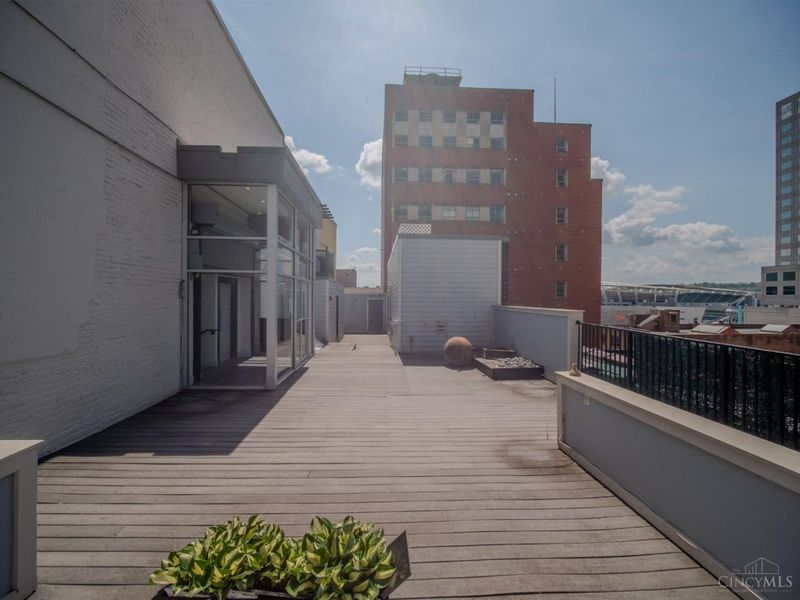 15 W 4th Street, Unit 504, Cincinnati, OH 45202 Photo 62