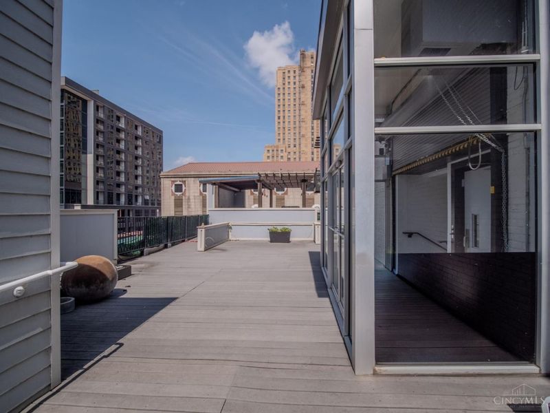 15 W 4th Street, Unit 504, Cincinnati, OH 45202 Photo 64
