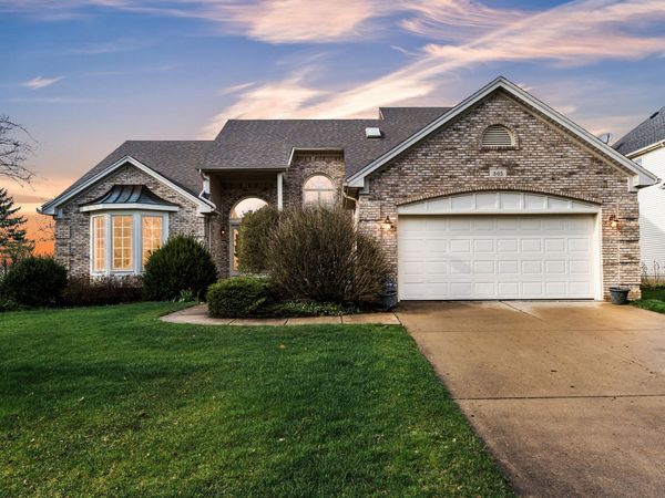 805 Marlpool Drive, Saline, MI 48176