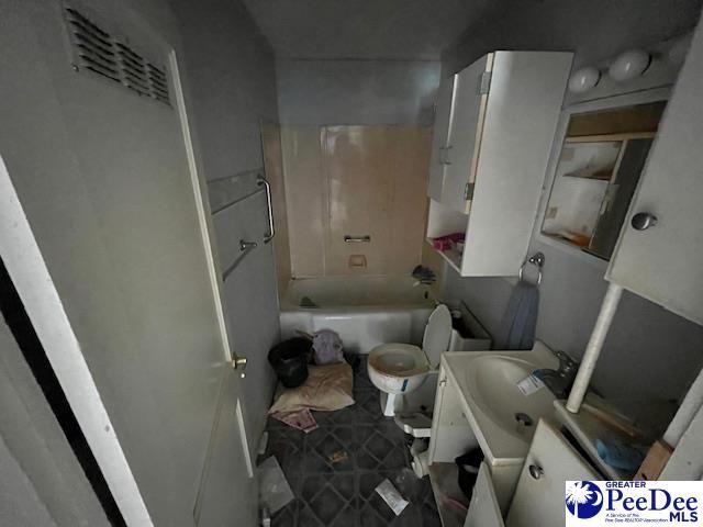 250 Syracuse Street Photo 10