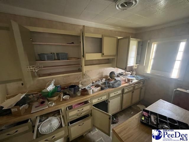 250 Syracuse Street Photo 6