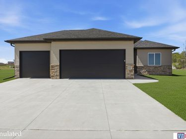 9229 S 80th Street, Lincoln, NE 68516