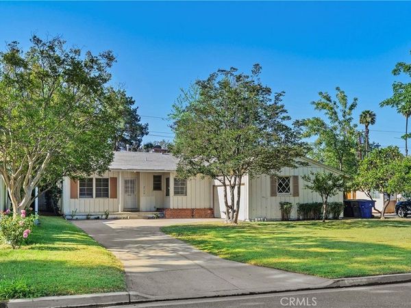 4794 Granada Avenue, Riverside, CA 92504