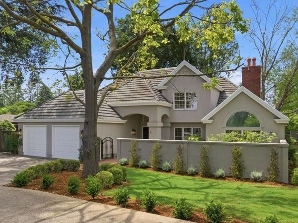 8 Almendra Lane, Los Altos, CA 94022