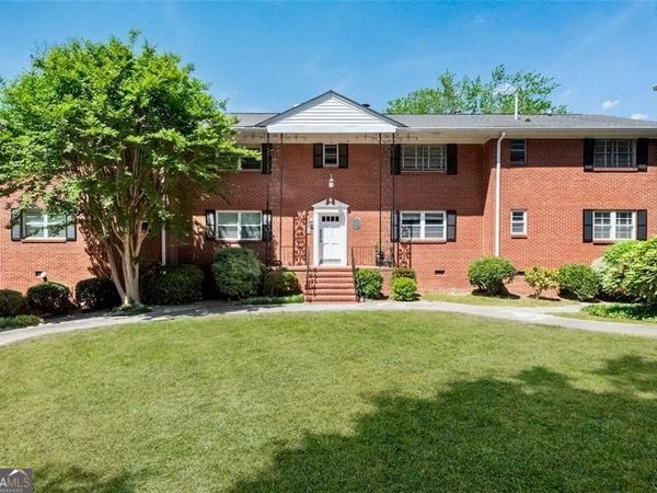 3660 Peachtree Road NE, Unit C2, Atlanta, GA 30319