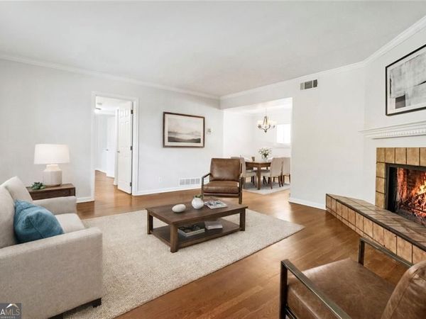 3660 Peachtree Road NE, Unit C2, Atlanta, GA 30319