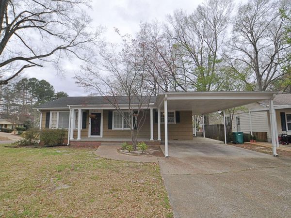 803 Clayton Ave., Tupelo, MS 38804
