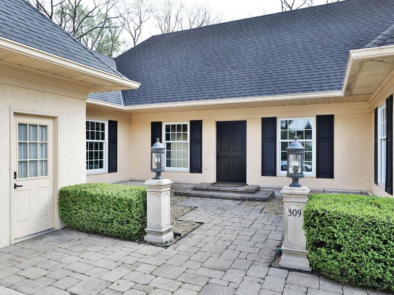 309 Melbourne Place, Worthington, OH 43085 Photo 5