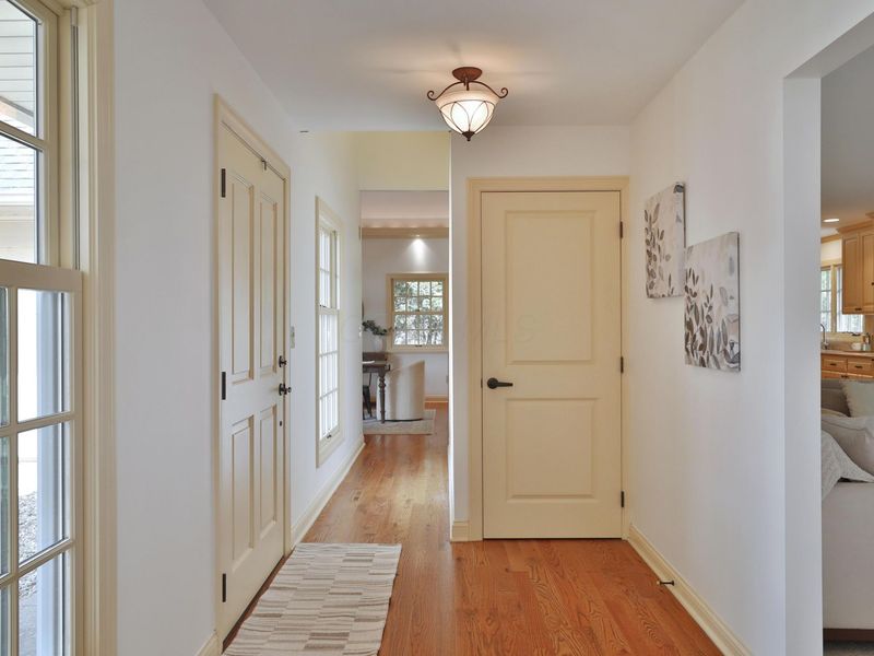 309 Melbourne Place, Worthington, OH 43085 Photo 6