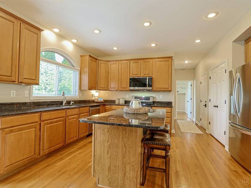 7563 Tylers Valley Drive, West Chester, OH 45069 Photo 18