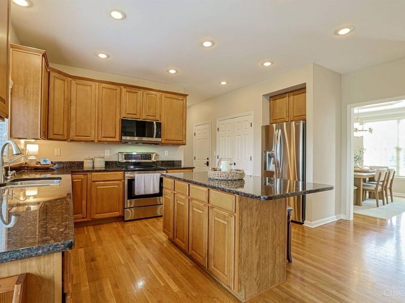 7563 Tylers Valley Drive, West Chester, OH 45069 Photo 19