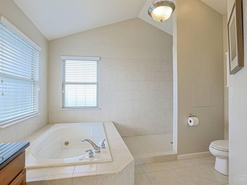 7563 Tylers Valley Drive, West Chester, OH 45069 Photo 31