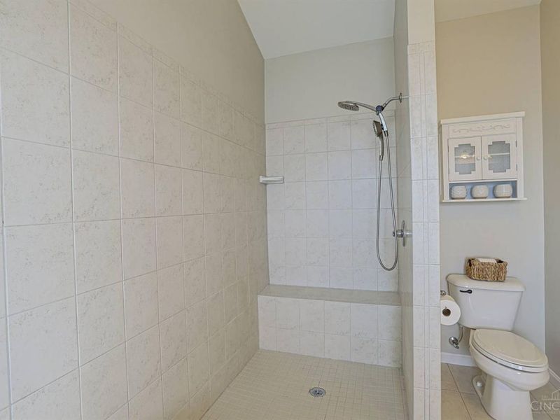 7563 Tylers Valley Drive, West Chester, OH 45069 Photo 32