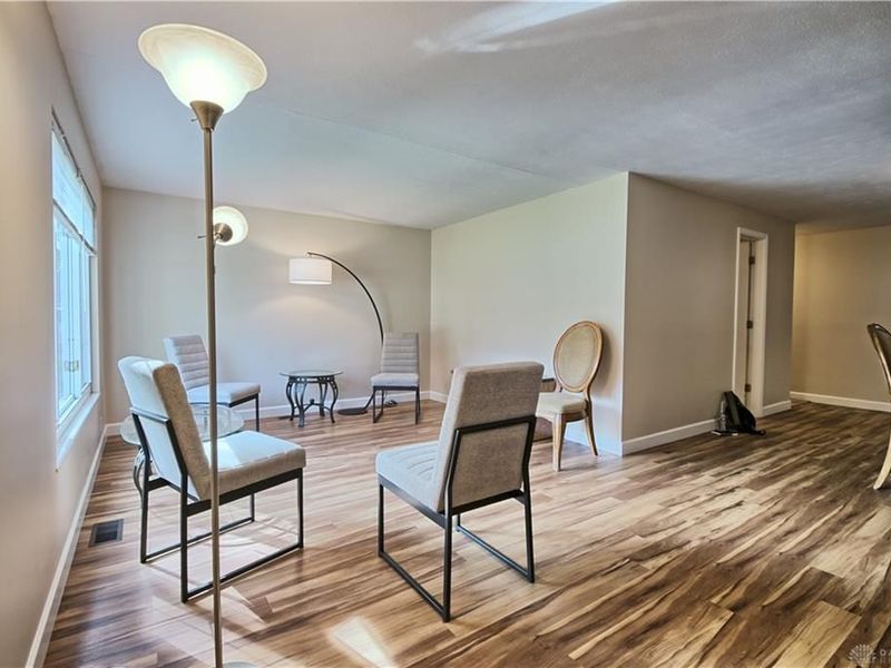 144 Upper Hillside Drive, Bellbrook, OH 45305 Photo 3