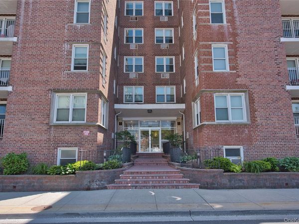 210 E Broadway , Unit 4F, Long Beach, NY 11561