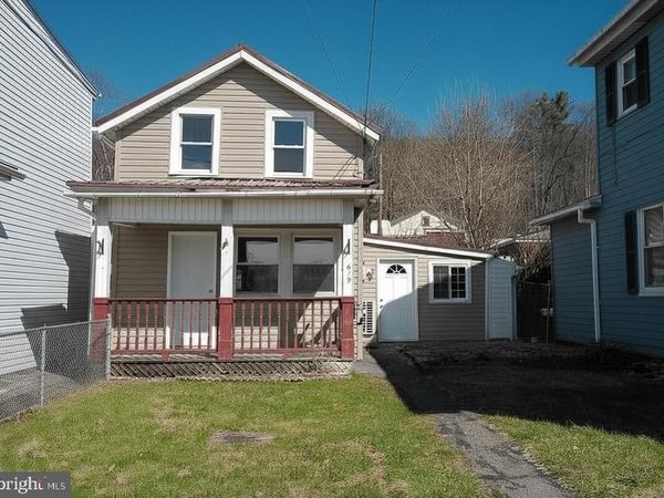 619 E GRAND AVENUE , TOWER CITY, PA 17980