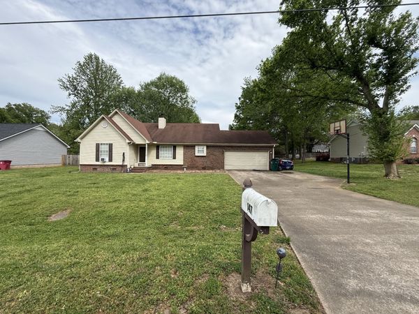 147 Candlewick Dr , Jackson, TN 38305
