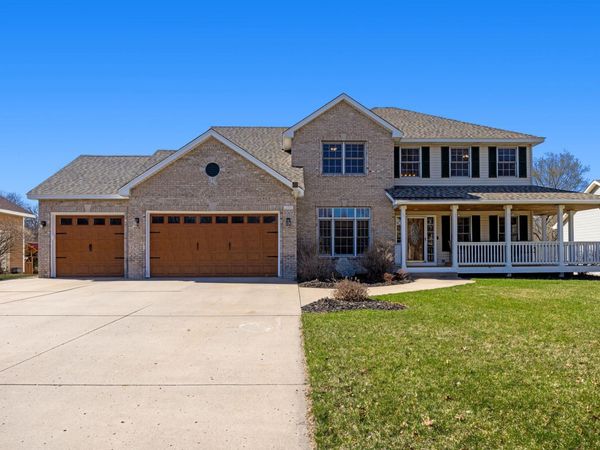 19554 Vernon Street NW, Elk River, MN 55330