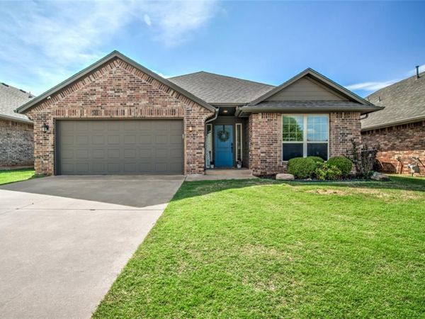 17605 Red Tailed Hawk Way, Edmond, OK 73012