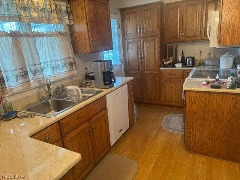 525 Brookpark, Canfield, OH 44406 Photo 2