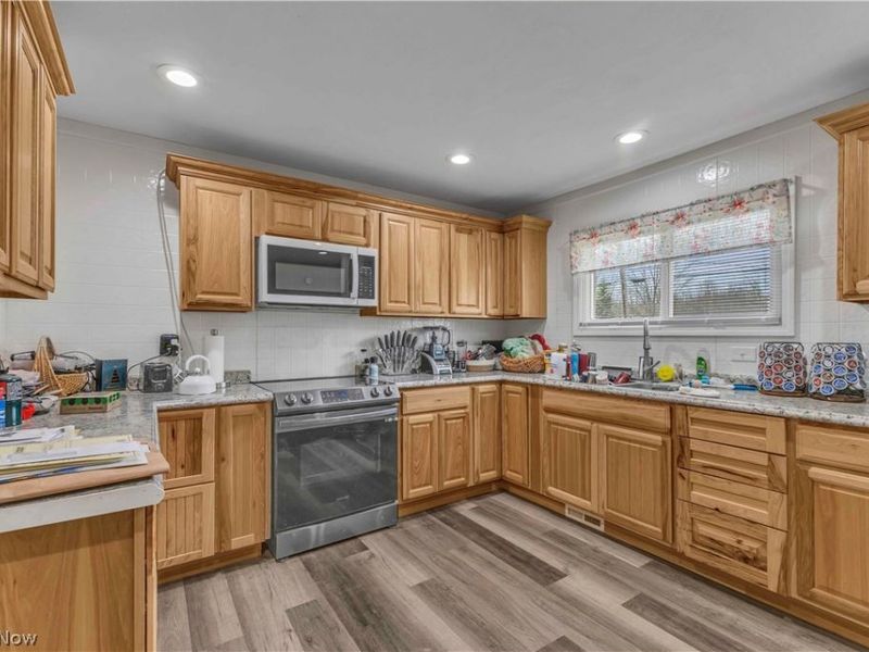 11179 Madison Road, Huntsburg, OH 44046 Photo 6