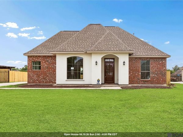 9066 Willow Point Dr, Denham Springs, LA 70726