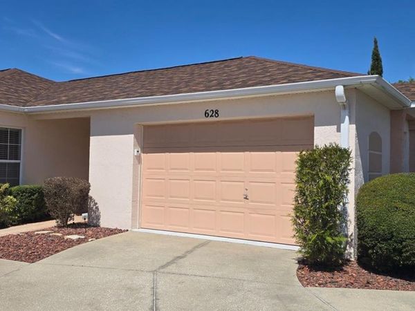 628 DOMINGUEZ DRIVE , LADY LAKE, FL 32159