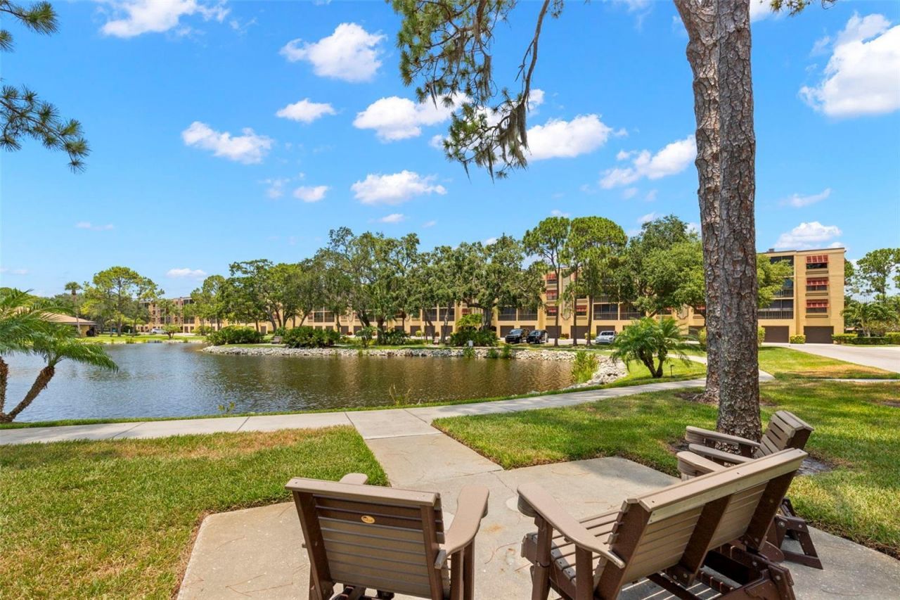 5817 Park Street N, Unit 406, Saint Petersburg, FL 33709 Photo
