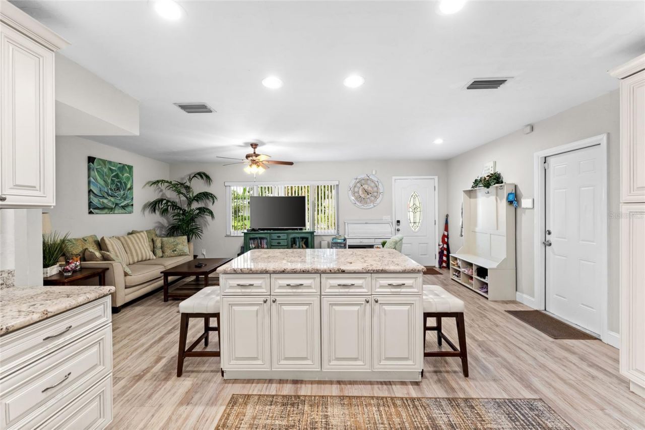 4533 20th Avenue N, Saint Petersburg, FL 33713 Photo