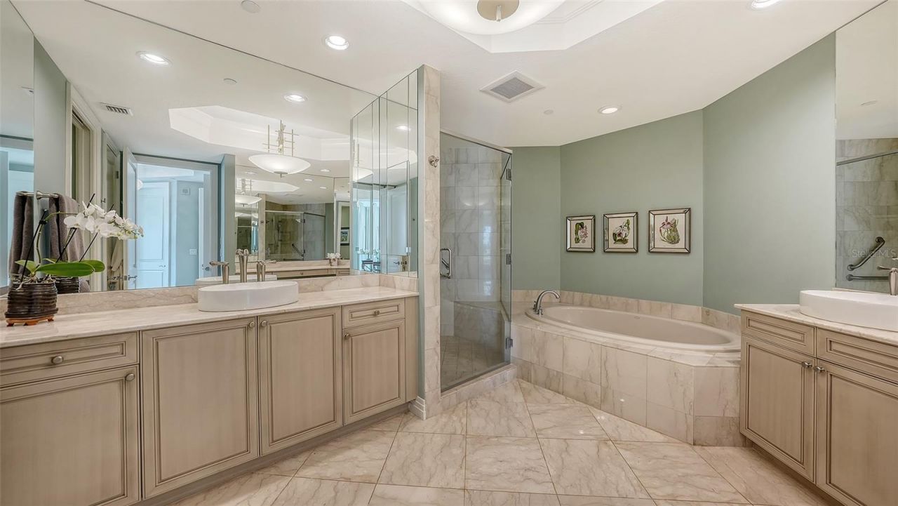 990 Boulevard Of The Arts, Unit 604, Sarasota, FL 34236 Photo