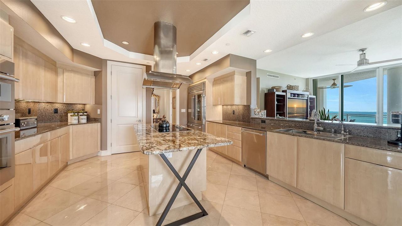 990 Boulevard Of The Arts, Unit 604, Sarasota, FL 34236 Photo